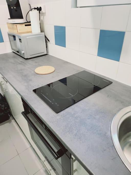 Appartement Proche St Denis "Appart 3" Pierrefitte-sur-Seine Dış mekan fotoğraf